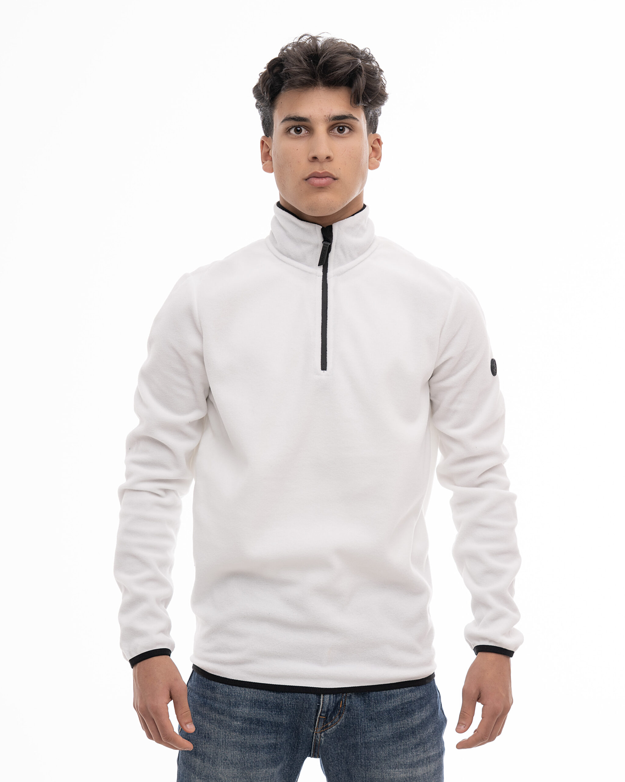 سويتر رجالي AVVA